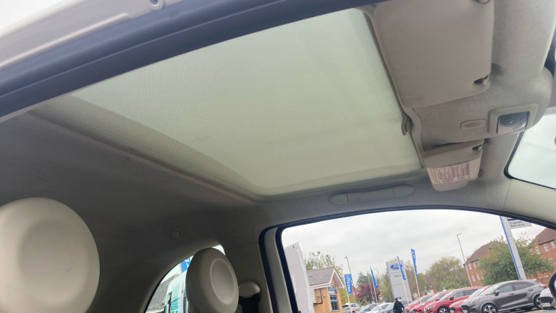 Fiat 500 1.2 Lounge 3dr [Start Stop] Petrol Hatchback